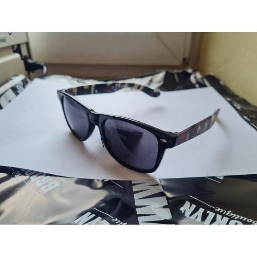 okulary przeciwsłoneczne...