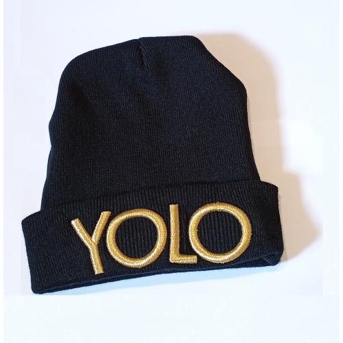 czapka krasnal haft  / YOLO...