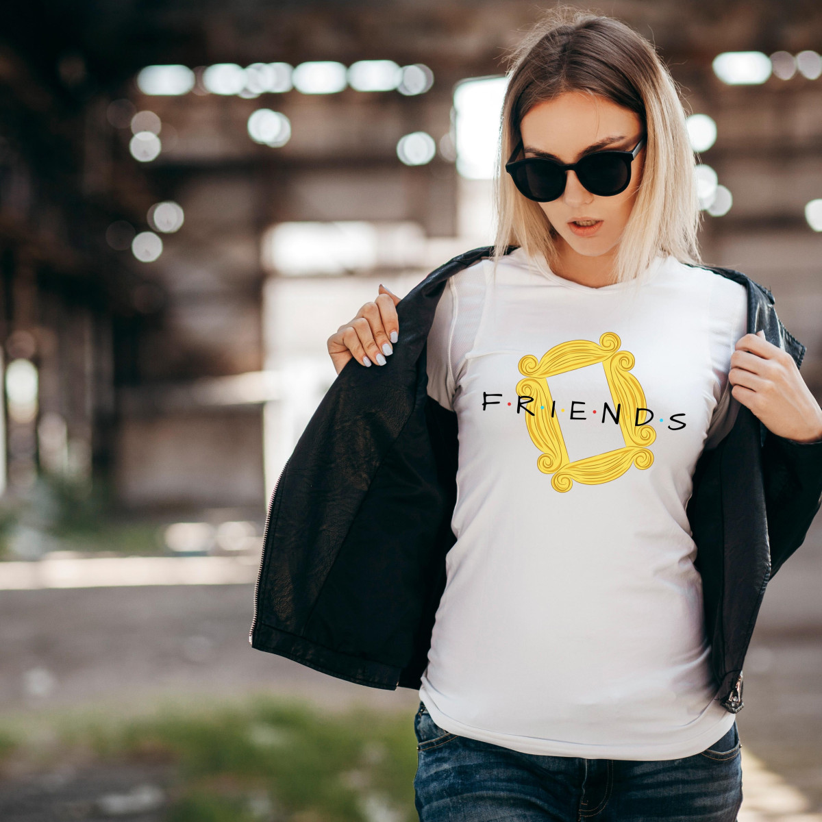t-shirt friends frame