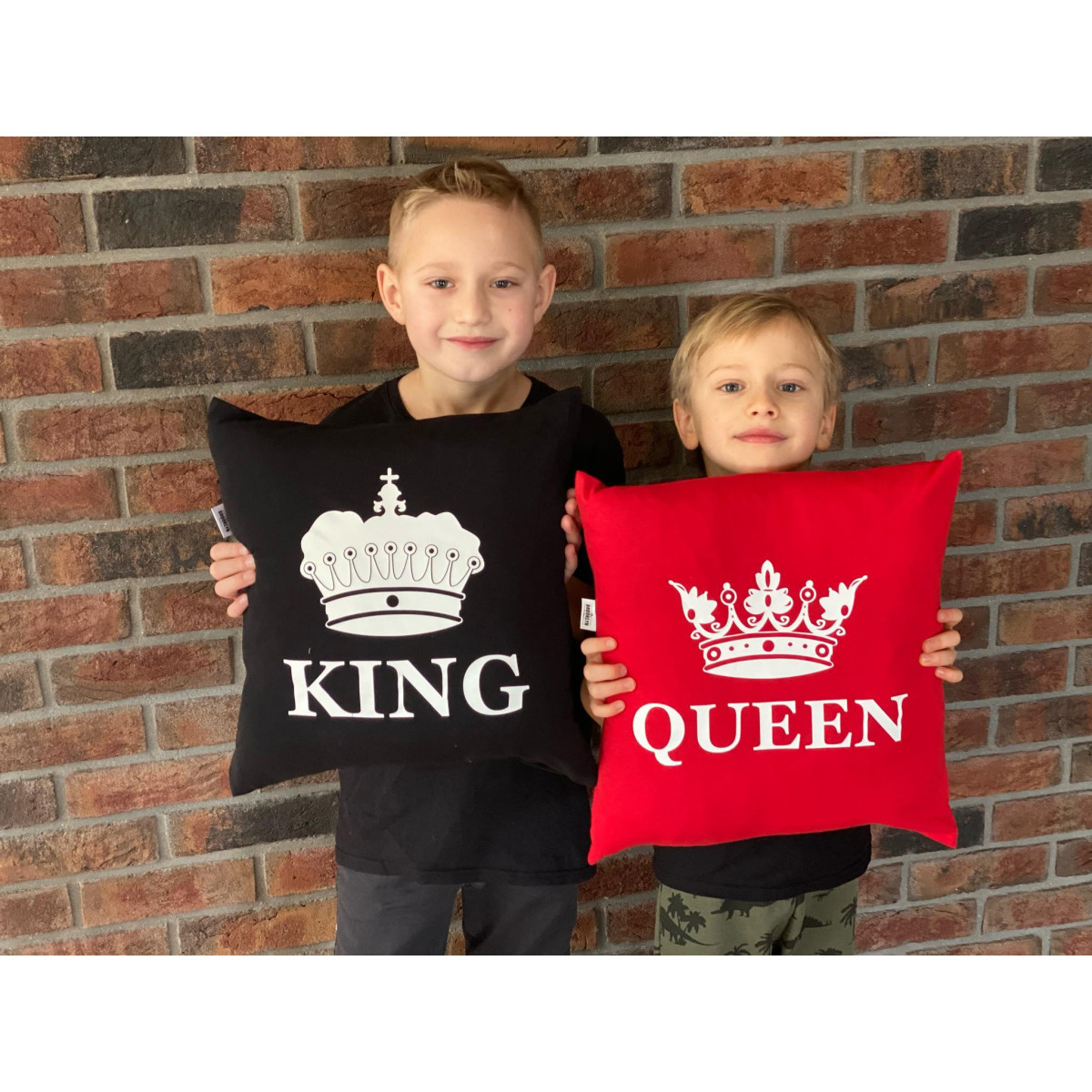 Poduszki King 01 & Queen 01 LION 2 szt black/red