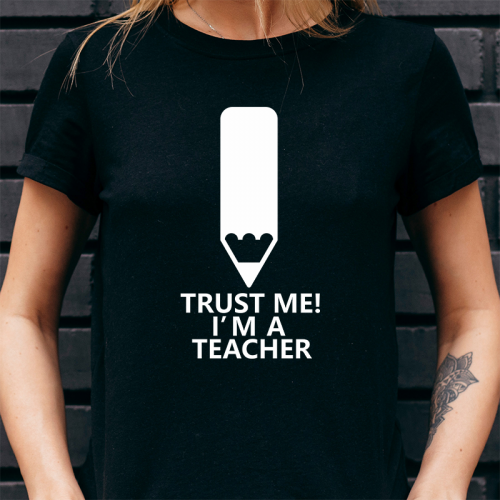 T-shirt lady Trust me!